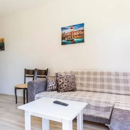 Kalkan Merkezde 2 Kisilik Ortak Havuzlu Daire 아파트 *